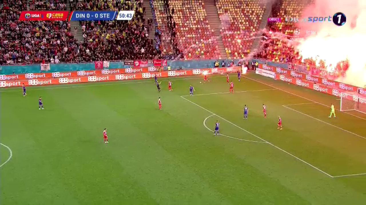 Arena Națională a fost în flăcări! Au zburat sute de torțe la Dinamo - CSA Steaua! Meciul a fost oprit _3