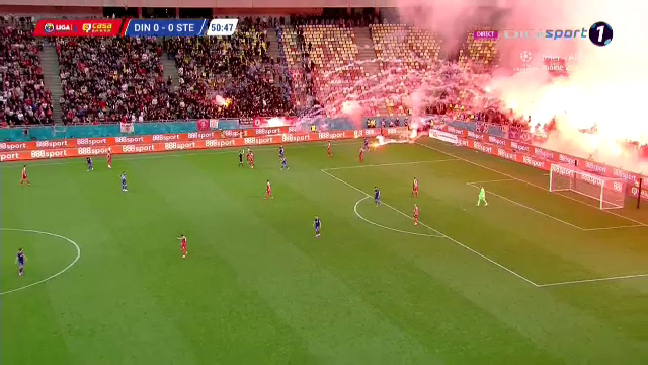 Arena Națională a fost în flăcări! Au zburat sute de torțe la Dinamo - CSA Steaua! Meciul a fost oprit _6