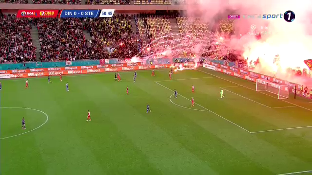 Arena Națională a fost în flăcări! Au zburat sute de torțe la Dinamo - CSA Steaua! Meciul a fost oprit _7