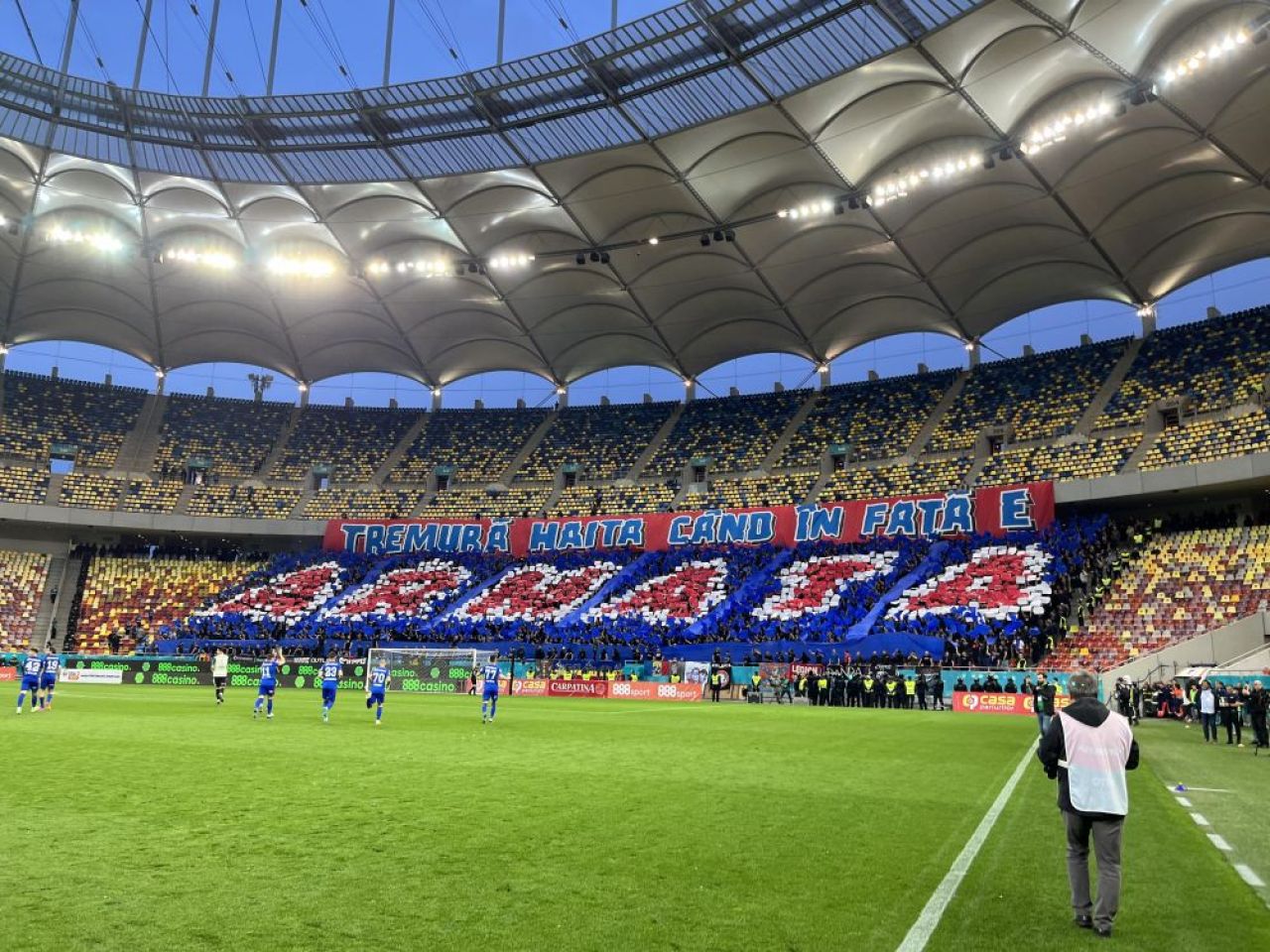 Cine a câștigat duelul fanilor? 40 de imagini spectaculoase de la Dinamo - CSA Steaua și FCSB - CFR Cluj_24