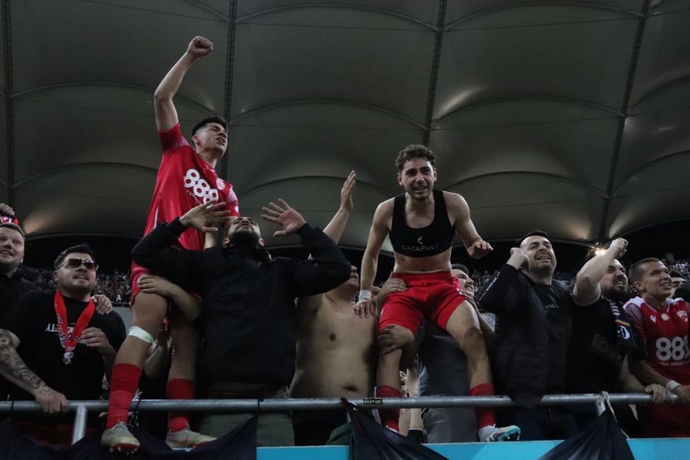 Regulamentul aberant al FRF care nu-i permite lui Dinamo să promoveze direct, deși în play-off a bătut-o cu 5-0 pe Oțelul Galați, echipă cu mai multe meciuri jucate acasă!_3