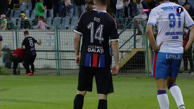 Nici la Neymar nu vezi așa ceva! Adi Mihalcea, eliminat după ce a simulat o lovitură în Buzău - Oțelul: „Ce teatru joacă, parcă a fost electrocutat”_6