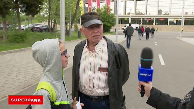 Suporterii lui Dinamo au completat perfect atmosfera de derby! Cele mai tari reacții de la stadion: