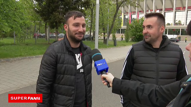 Suporterii lui Dinamo au completat perfect atmosfera de derby! Cele mai tari reacții de la stadion: 