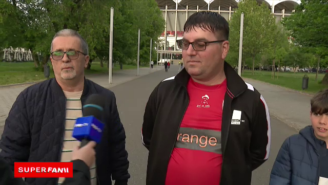 Suporterii lui Dinamo au completat perfect atmosfera de derby! Cele mai tari reacții de la stadion: 