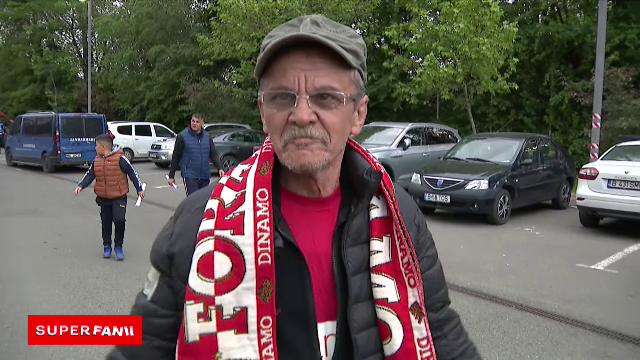 Suporterii lui Dinamo au completat perfect atmosfera de derby! Cele mai tari reacții de la stadion: 
