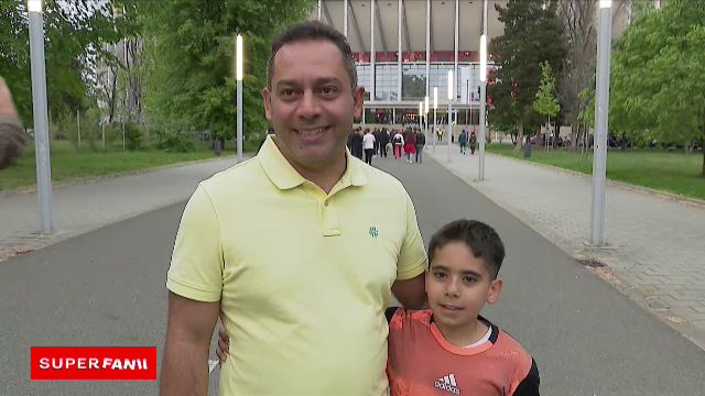 Suporterii lui Dinamo au completat perfect atmosfera de derby! Cele mai tari reacții de la stadion: