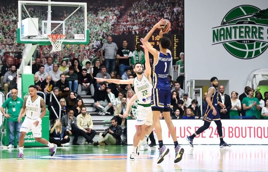 El este Victor Wembanyama, numărul 1 din draftul NBA pe 2023: are 2,21 metri și 55 la picior la 19 ani! LeBron James: ”E extraterestru”_5