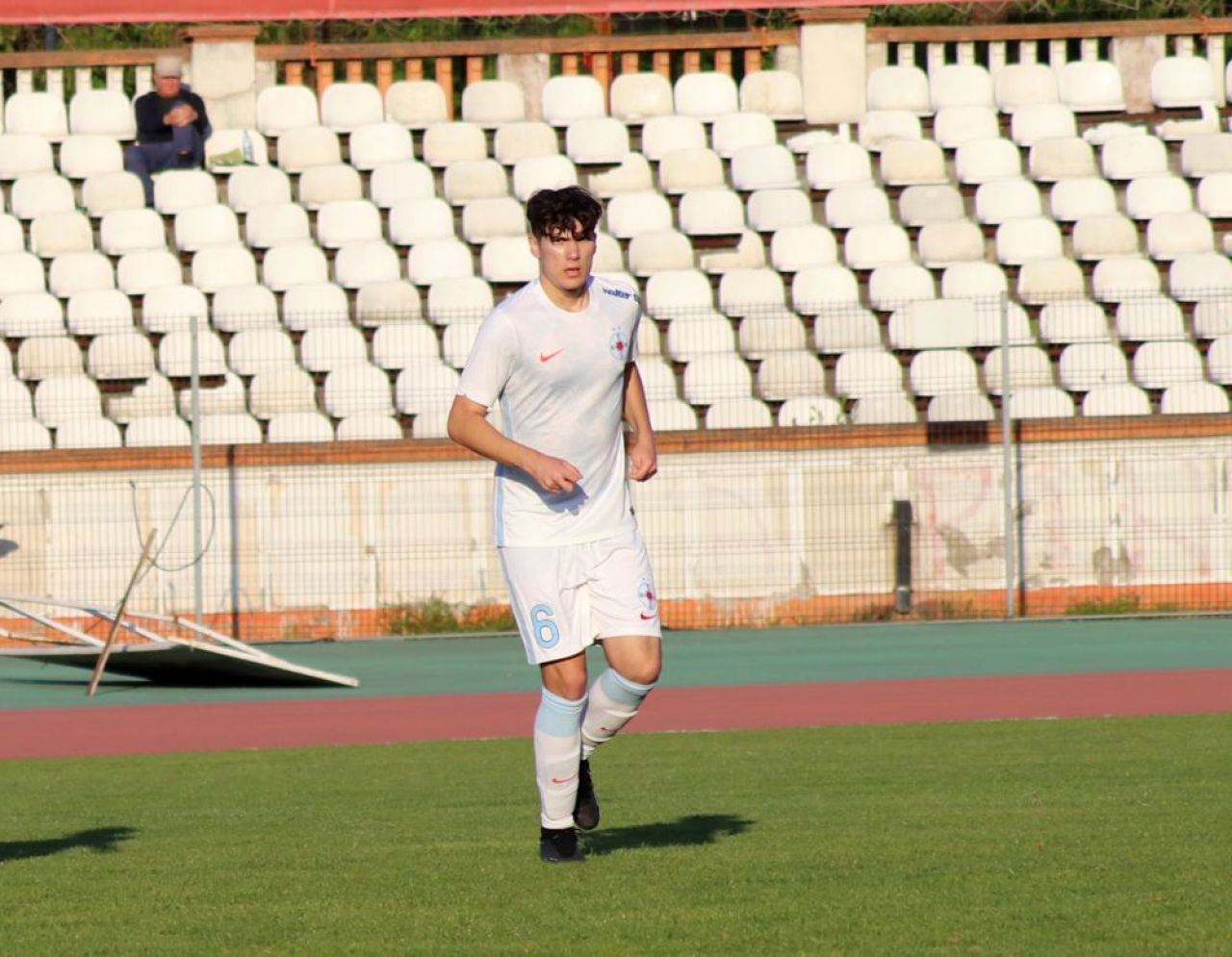 Florinel Coman are o sosie chiar la FCSB! Cine e fotbalistul care îi seamănă perfect vedetei lui Gigi Becali_7