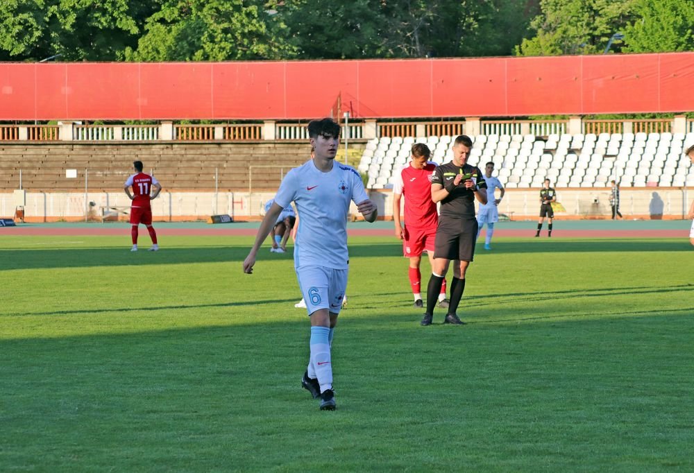 Florinel Coman are o sosie chiar la FCSB! Cine e fotbalistul care îi seamănă perfect vedetei lui Gigi Becali_8