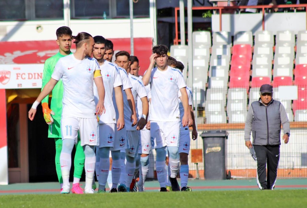 Florinel Coman are o sosie chiar la FCSB! Cine e fotbalistul care îi seamănă perfect vedetei lui Gigi Becali_14