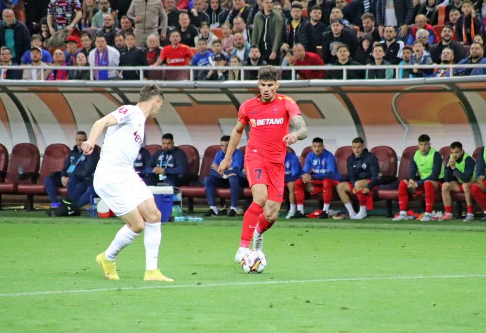 Florinel Coman are o sosie chiar la FCSB! Cine e fotbalistul care îi seamănă perfect vedetei lui Gigi Becali_20