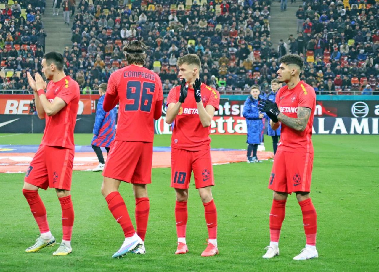 Florinel Coman are o sosie chiar la FCSB! Cine e fotbalistul care îi seamănă perfect vedetei lui Gigi Becali_28