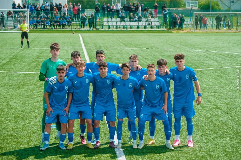 Ce echipe joacă finalele competițiilor de juniori din acest an. Steaua, în ambele finale la categoria U17_3