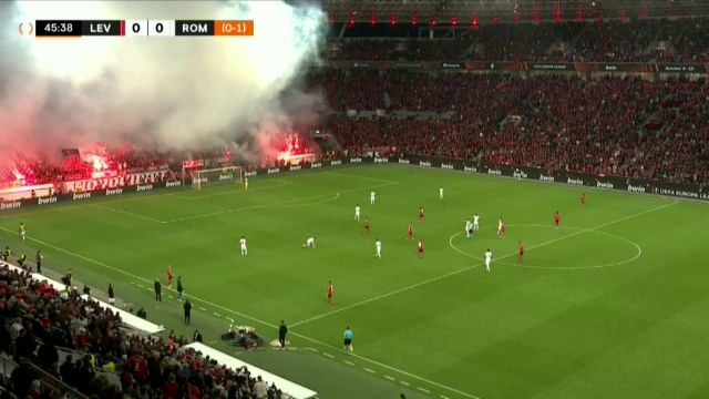 Nebunie la Leverkusen! Jose Mourinho i-a cerut arbitrului să oprească partida. Arde „BayArena”_8