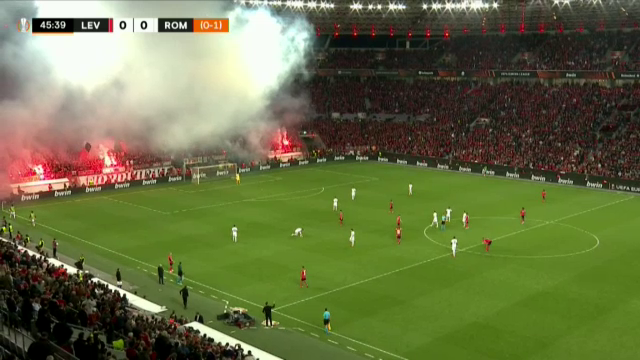 Nebunie la Leverkusen! Jose Mourinho i-a cerut arbitrului să oprească partida. Arde „BayArena”_12