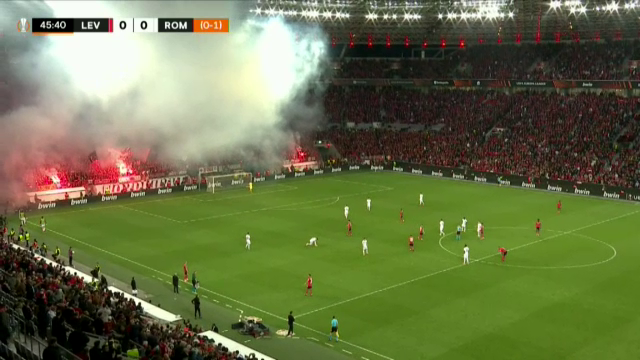 Nebunie la Leverkusen! Jose Mourinho i-a cerut arbitrului să oprească partida. Arde „BayArena”_15