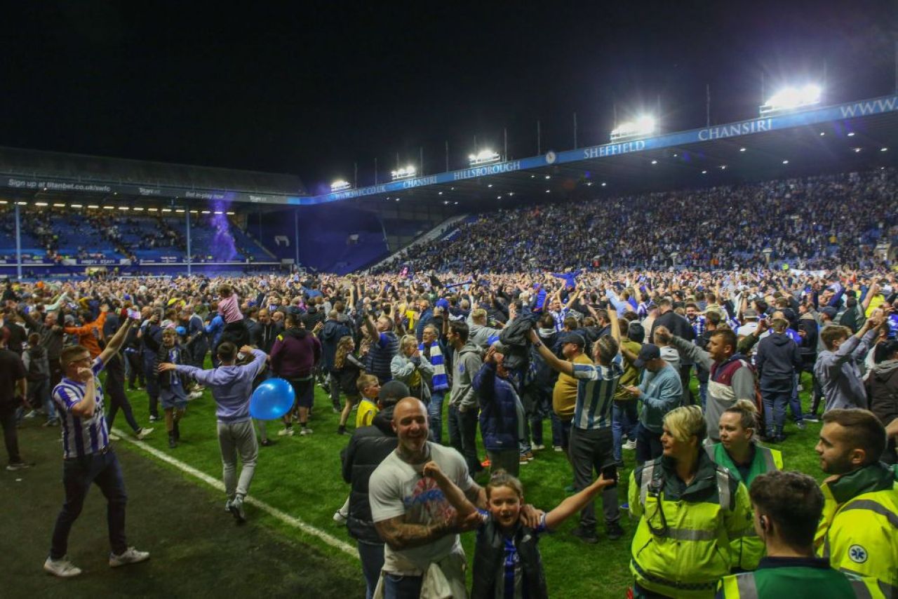 Cea mai tare revenire din istorie: echipa la care a jucat Dan Petrescu a întors miraculos un 0-4 și merge pe Wembley_1