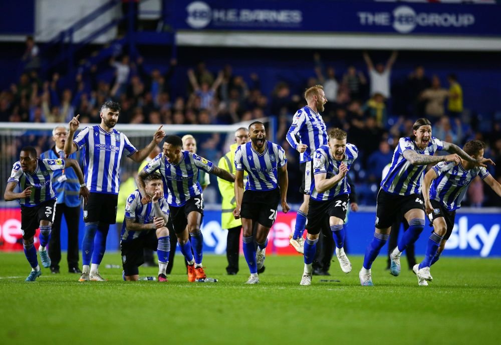 Cea mai tare revenire din istorie: echipa la care a jucat Dan Petrescu a întors miraculos un 0-4 și merge pe Wembley_5