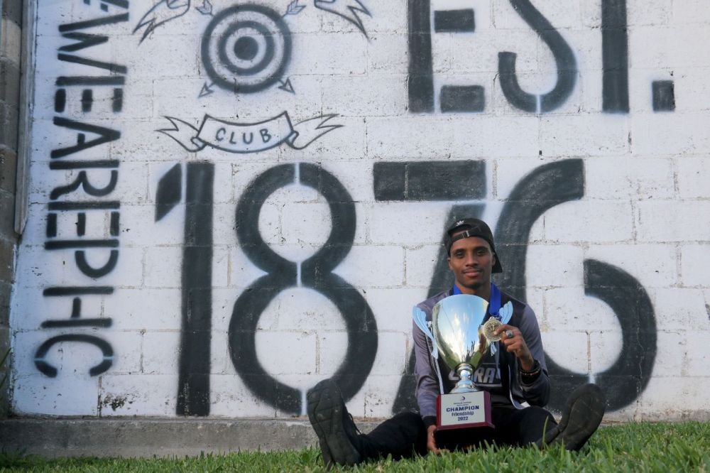 Cel mai bun fotbalist al țării, omorât la doar 29 de ani! Autorul crimei este căutat de poliție_4