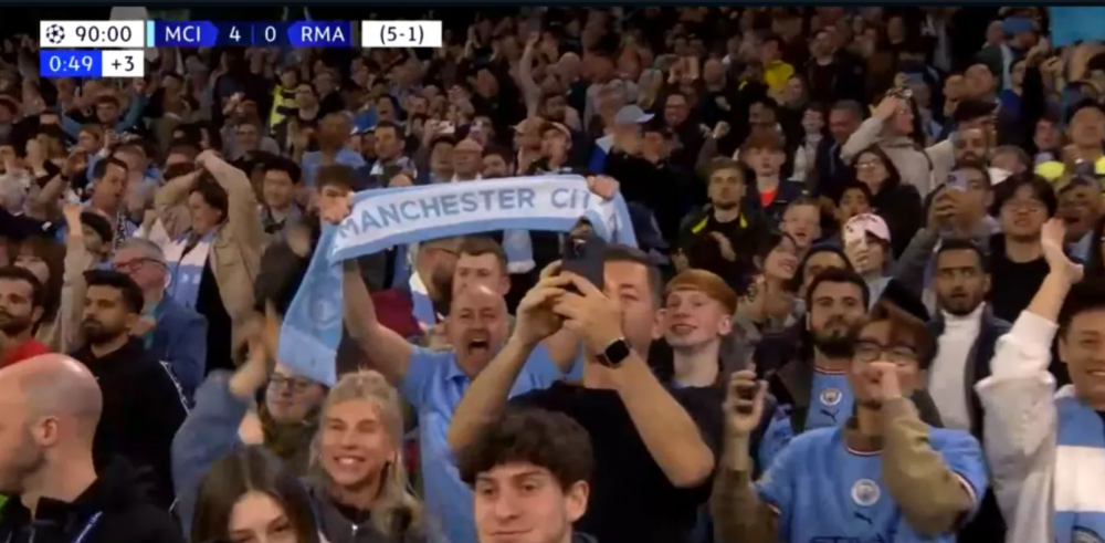 O vedetă din România, suporter de lux la Manchester City - Real Madrid! A fost surprinsă la TV, la finalul partidei_5