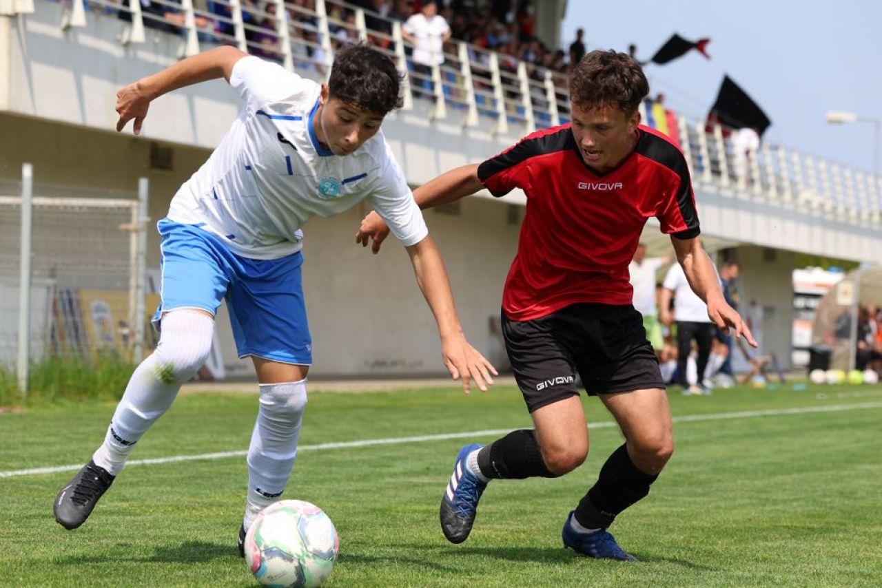 Echipa de fotbal din Craiova devenită campioana României! Nu este nici CS Universitatea, nici FC U_3