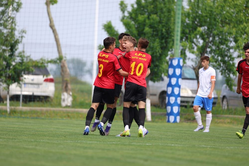 Echipa de fotbal din Craiova devenită campioana României! Nu este nici CS Universitatea, nici FC U_4