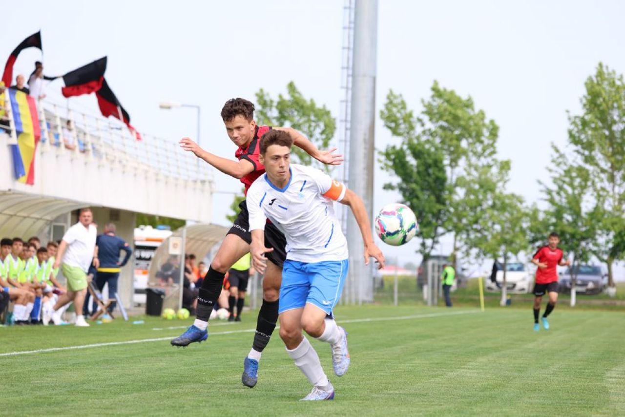 Echipa de fotbal din Craiova devenită campioana României! Nu este nici CS Universitatea, nici FC U_5