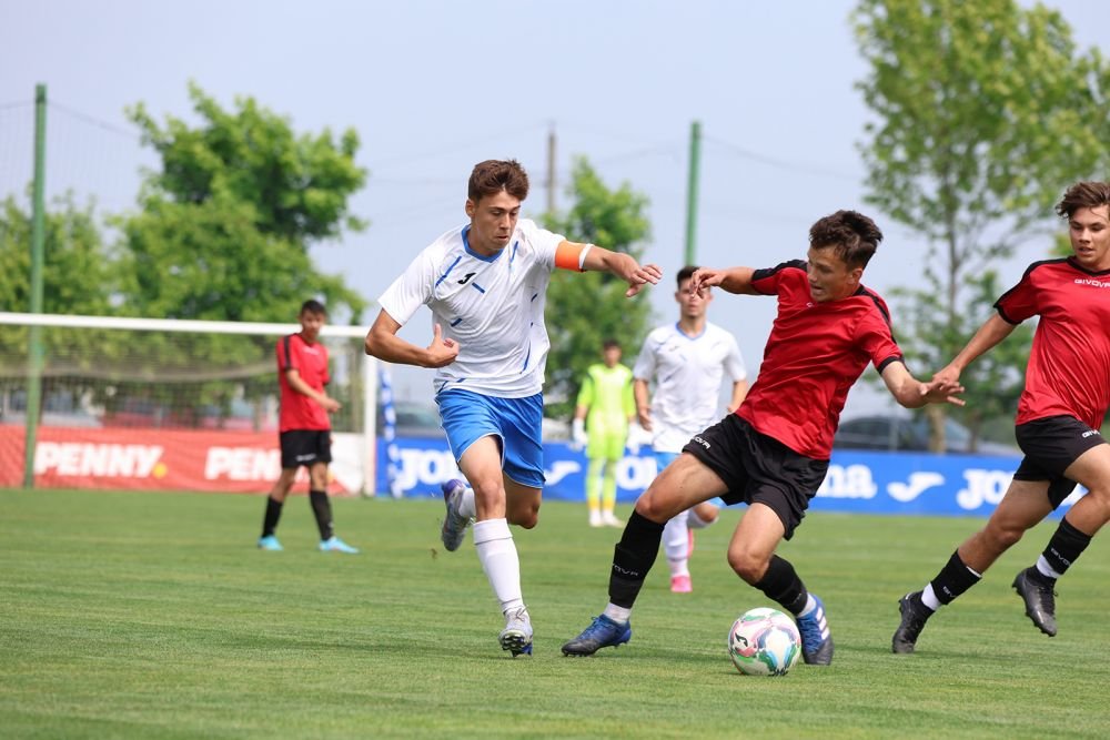 Echipa de fotbal din Craiova devenită campioana României! Nu este nici CS Universitatea, nici FC U_6