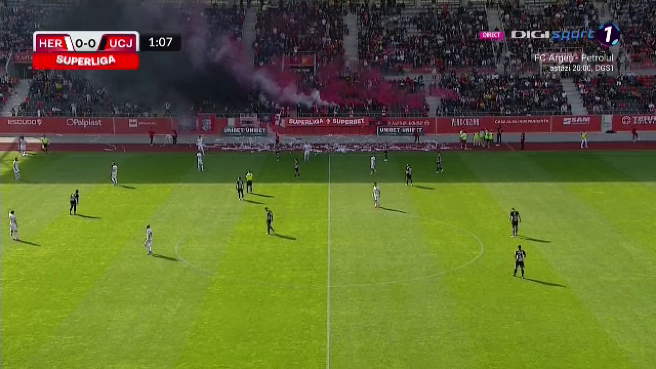 Nebunie la Sibiu! Arbitrul a oprit meciul după 30 de secunde. Ce au făcut fanii_29