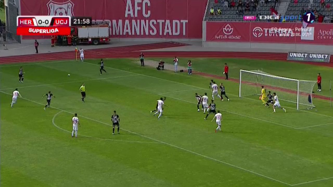De unde a venit asta? Raul Opruț a marcat un supergol în FC Hermannstadt - 'U' Cluj_1