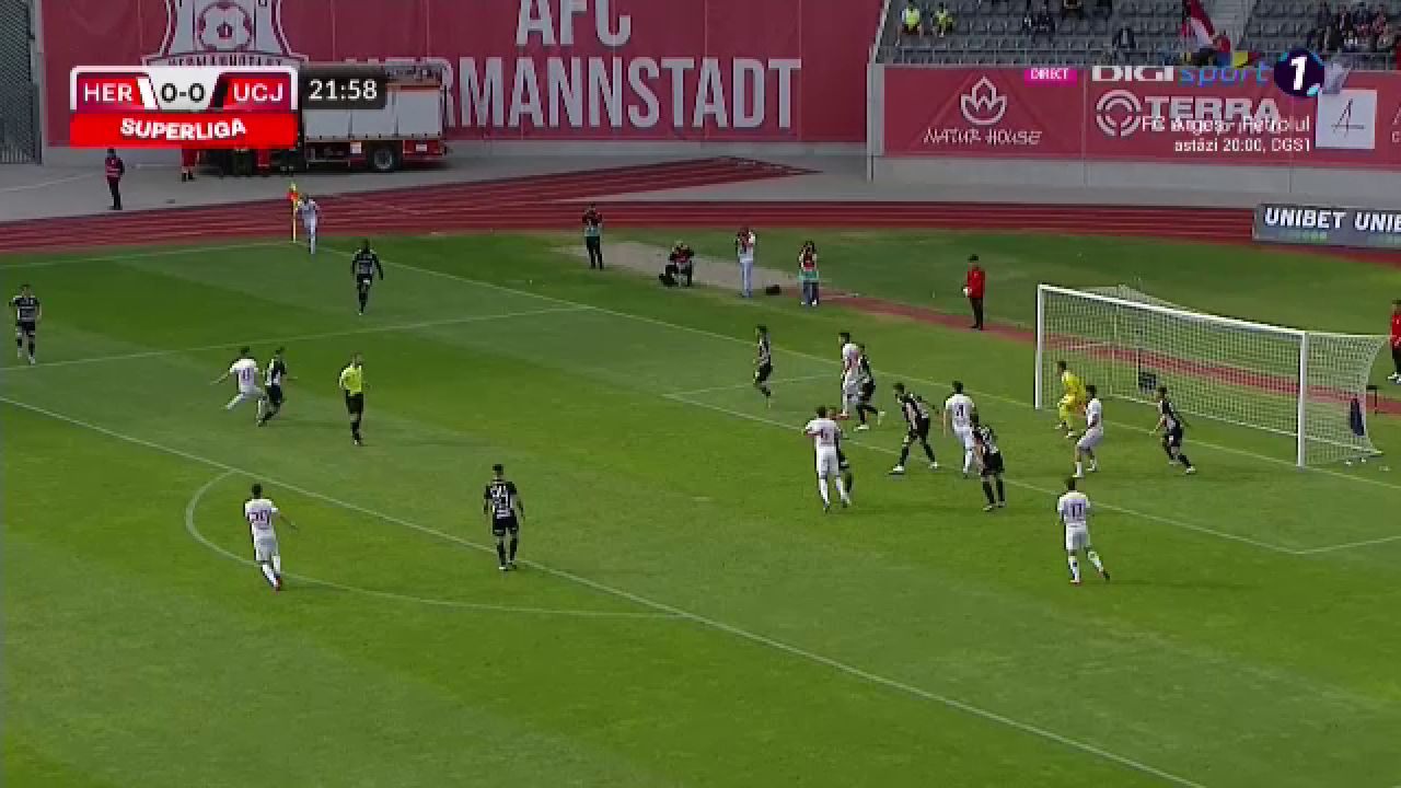 De unde a venit asta? Raul Opruț a marcat un supergol în FC Hermannstadt - 'U' Cluj_5
