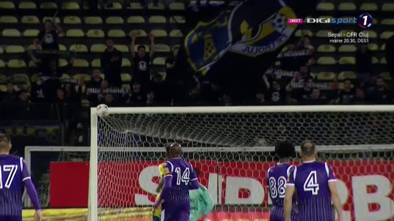 FC Argeș - Petrolul Ploiești 3-0 | Piteștenii, cu doi oameni în plus, evită retrogradarea directă! Urmează barajul cu Dinamo sau Oțelul _14