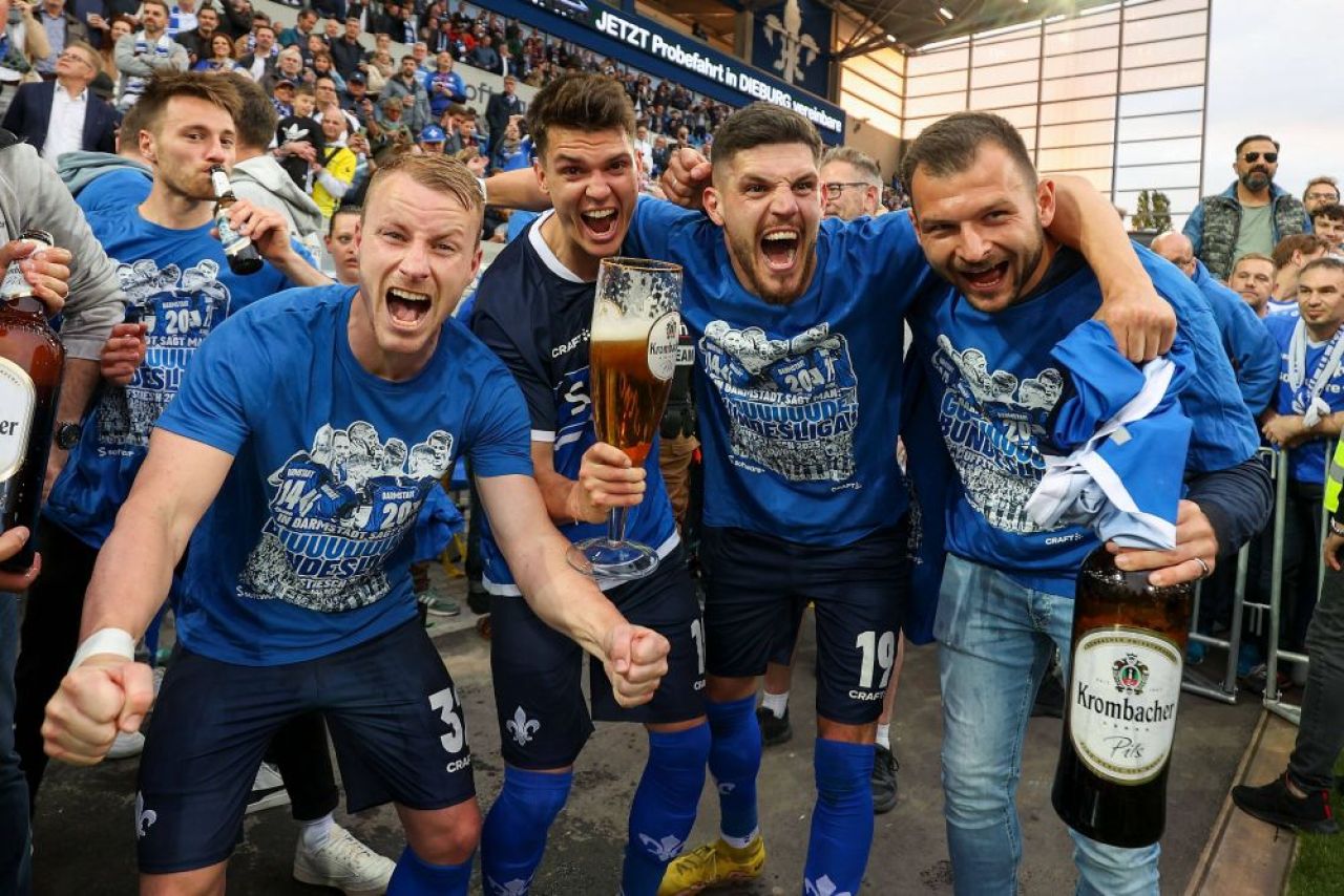 Prima echipă care a promovat matematic în Bundesliga! Revenire după șase ani_2