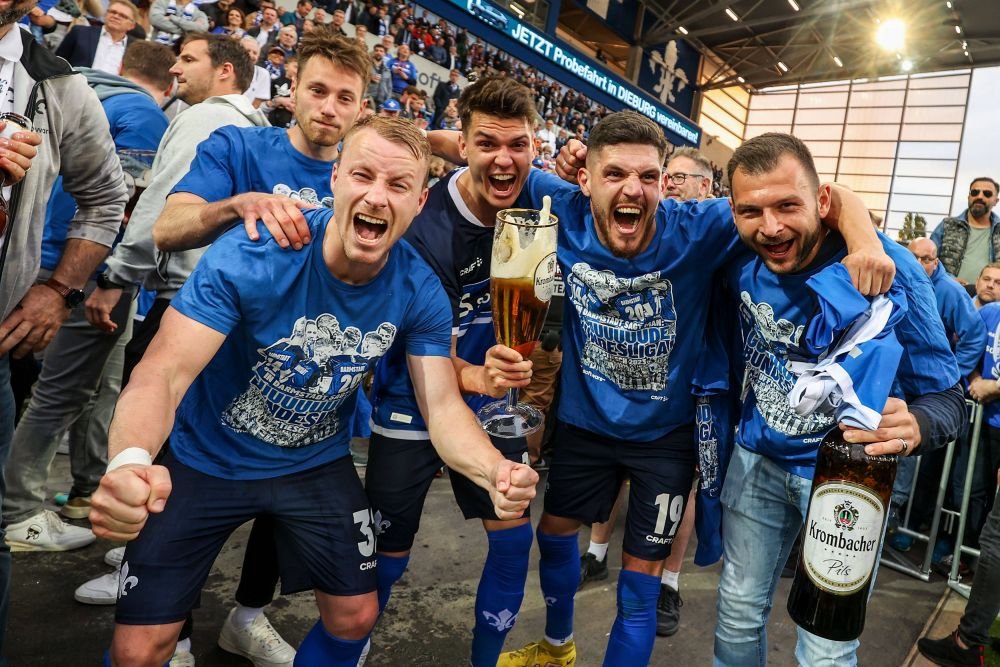 Prima echipă care a promovat matematic în Bundesliga! Revenire după șase ani_3