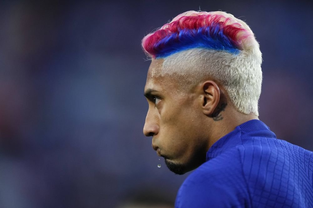 FC Barcelona a primit trofeul de campioană pe Camp Nou. Cele mai frumoase imagini de la sărbătoarea catalanilor_13