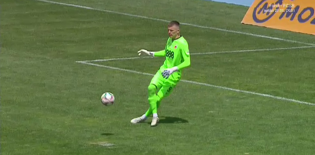 Gafă inexplicabilă în Poli Iași - Dinamo! Dujmovic a trimis direct la adversar, iar gazdele au marcat_21