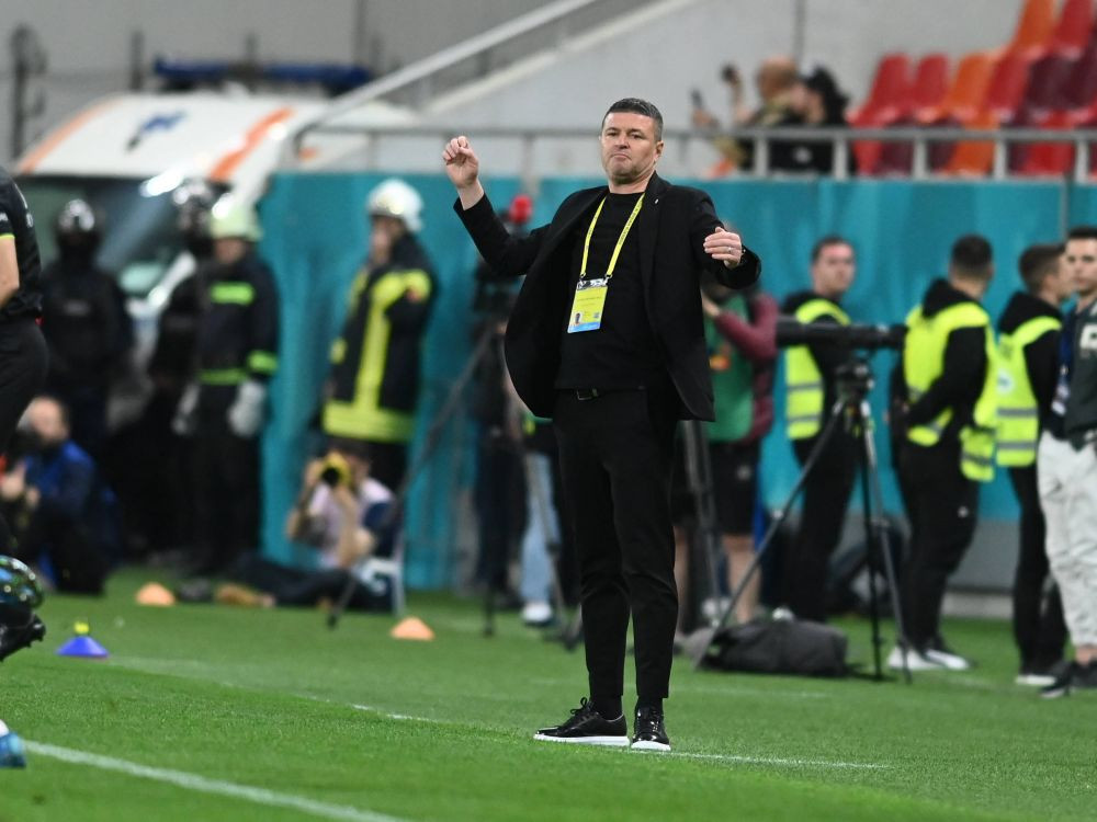 Anunțul de ultimă oră al lui CSA Steaua despre antrenorul principal Daniel Oprița!