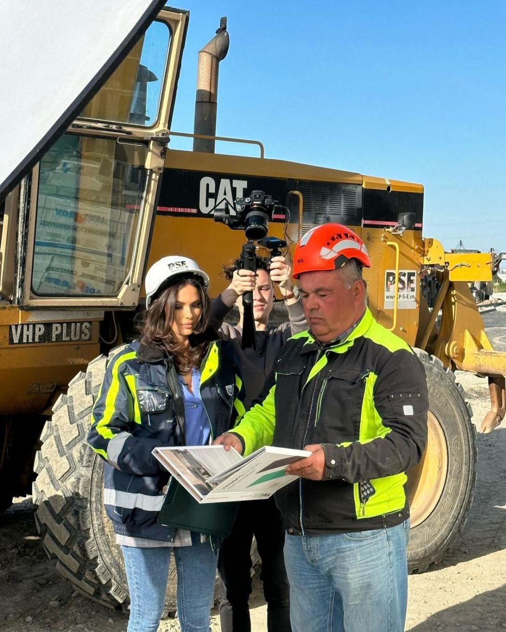 Promite să încingă atmosfera pe stadionul din Ovidiu! „Ivana Knoll de România” strigă mobilizarea înainte de Farul - FCSB_7