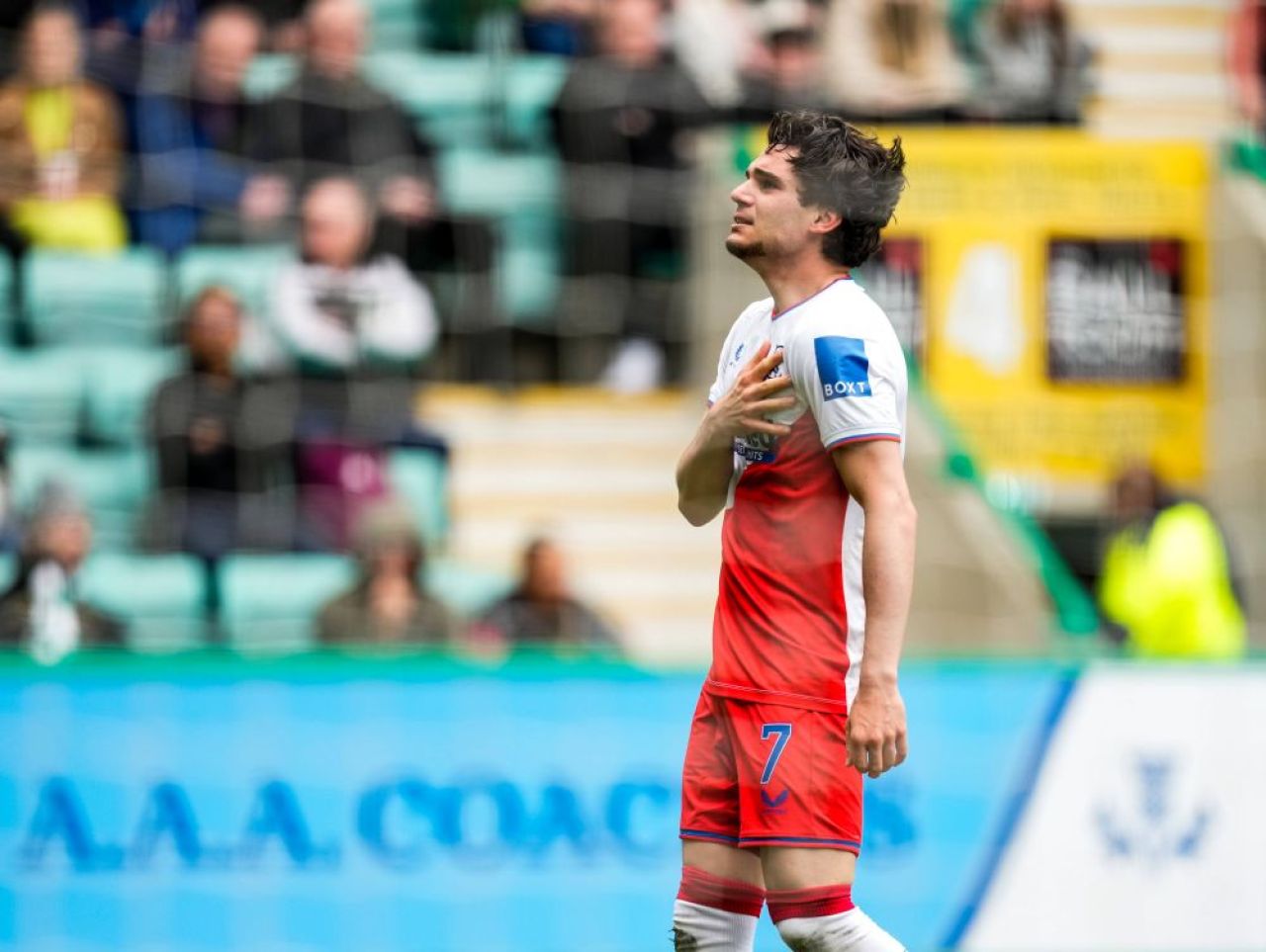 Guess who's back! Ianis Hagi, din nou la modă după golul superb: ce notă i-a dat BBC și ce face fiul „Regelui” din vară_10