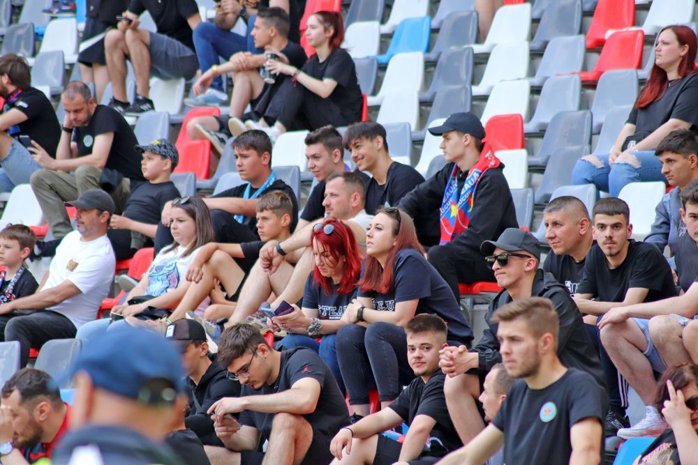 Fanii lui CSA Steaua au întors armele împotriva lui Florin Talpan! Mesajele Peluzei Sud + tribunele goale de pe Ghencea _15