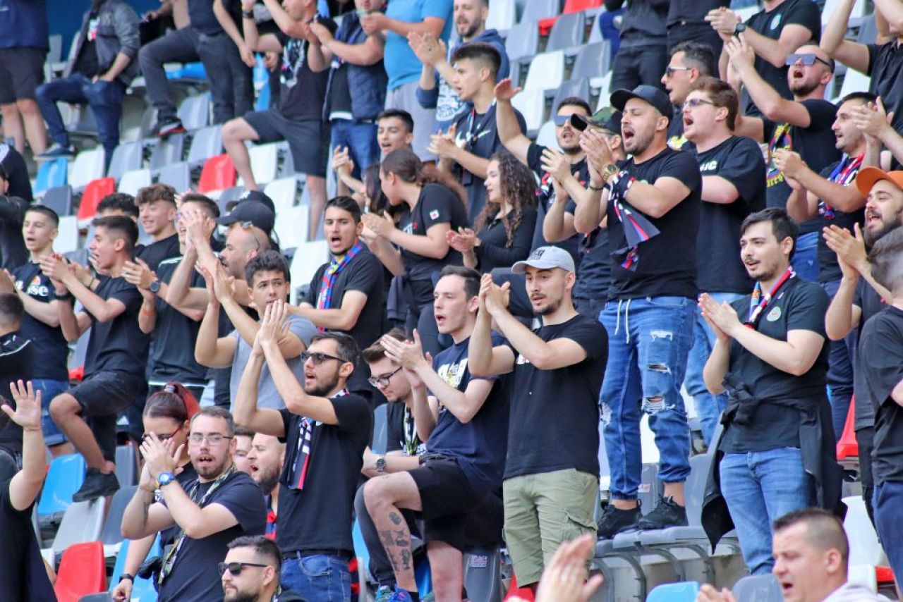 Fanii lui CSA Steaua au întors armele împotriva lui Florin Talpan! Mesajele Peluzei Sud + tribunele goale de pe Ghencea _19