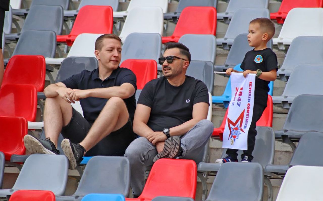 Fanii lui CSA Steaua au întors armele împotriva lui Florin Talpan! Mesajele Peluzei Sud + tribunele goale de pe Ghencea _26