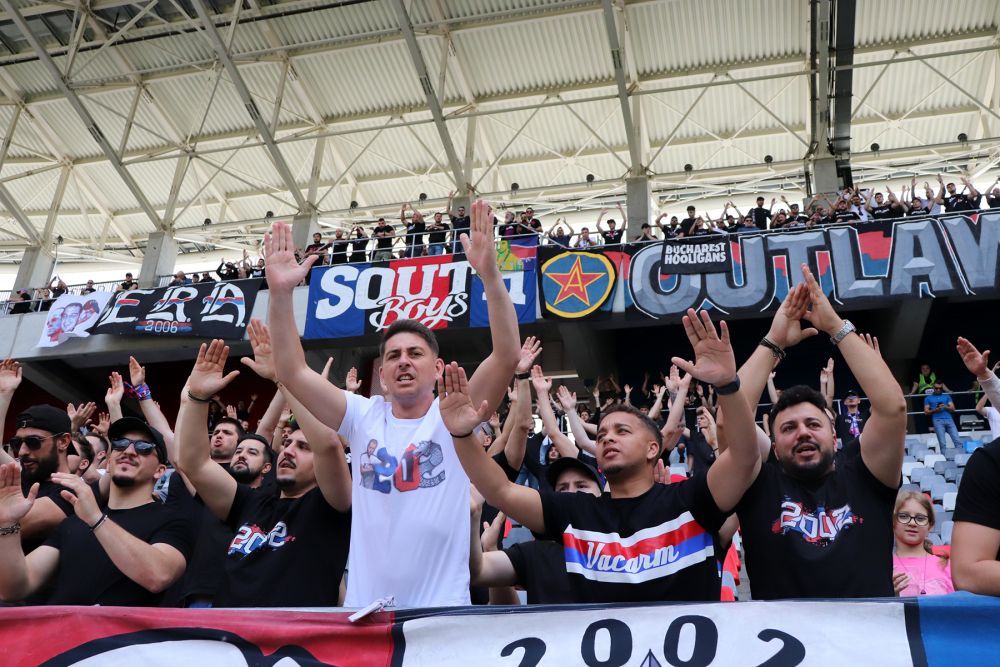 Fanii lui CSA Steaua au întors armele împotriva lui Florin Talpan! Mesajele Peluzei Sud + tribunele goale de pe Ghencea _36