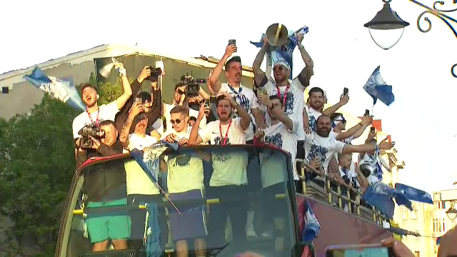 Așa arată bucuria! Mii de fani au sărbătorit titlul Farului: „Ne-am făcut damblaua, am bătut pe Steaua!” _5