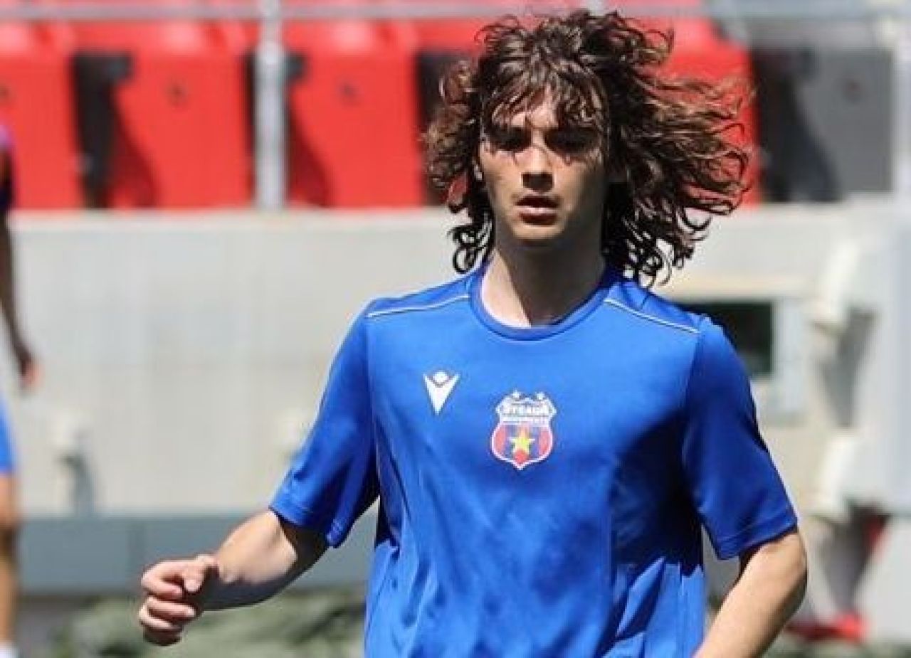 Steaua este peste FCSB! Echipa de fotbal din Ghencea care luptă pentru eventul campionat - cupă_12