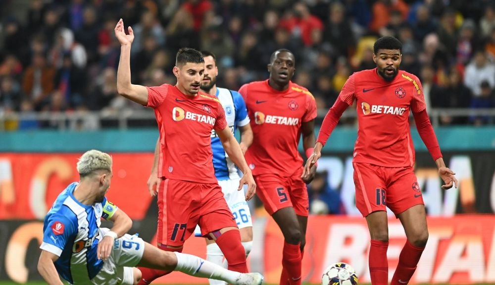 6 jucători de la FCSB, dați afară azi! Anunțul lui Gigi Becali