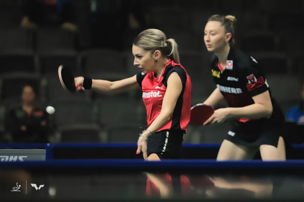 Bernadette Szocs, calificată &icirc;n sferturile de finală ale probei feminine de dublu la Mondiale&nbsp;