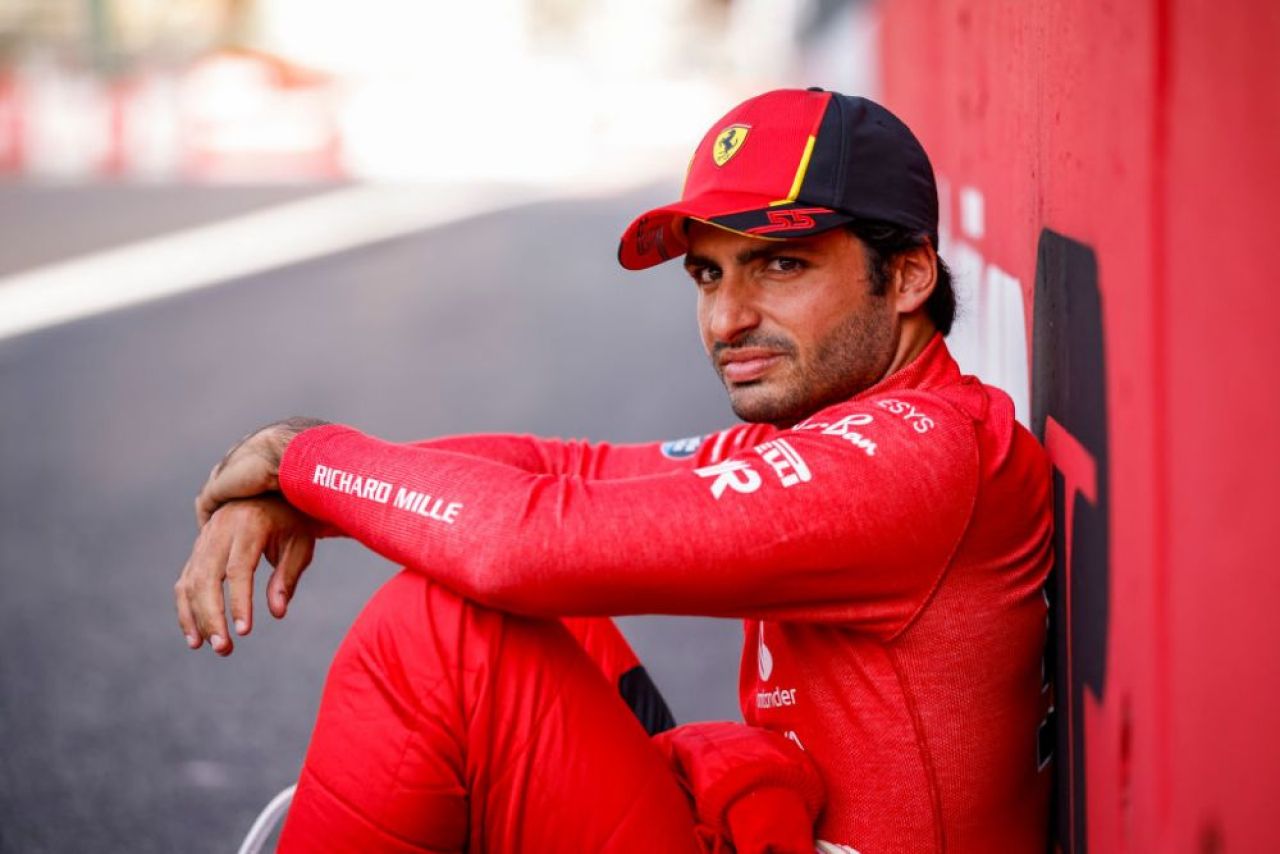 Emoții pentru Ferarri! Carlos Sainz s-a accidentat la un meci caritabil de fotbal chiar înaintea Grad Prix-ului de la Monaco _7