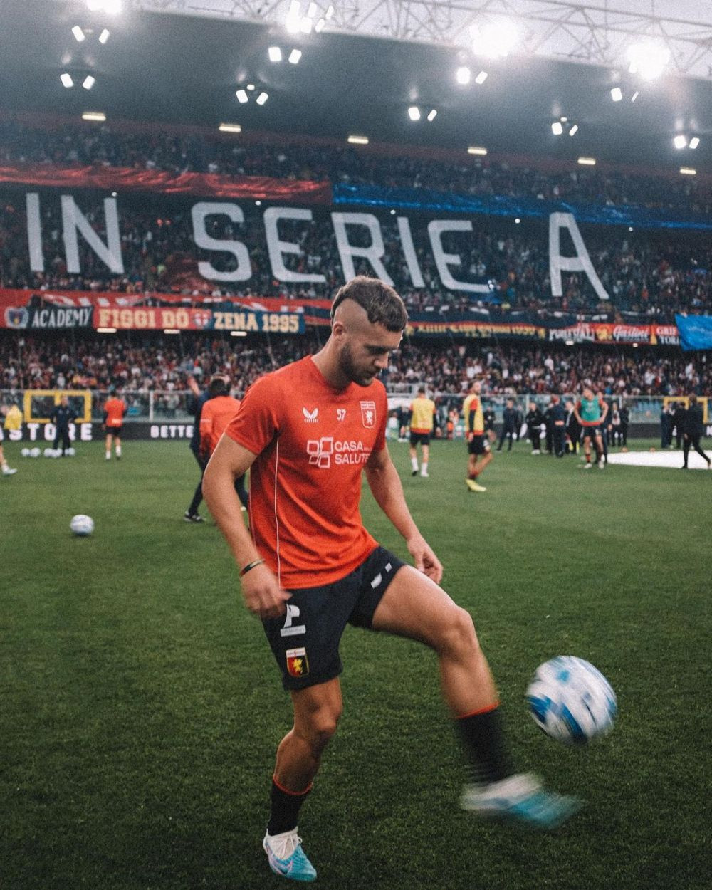 „De ce să mă întorc?” George Pușcaș exclude o revenire în România după ce a promovat cu Genoa în Serie A _9